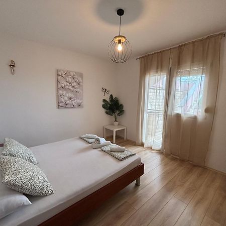 Guest House With Pool Ante Врси Экстерьер фото